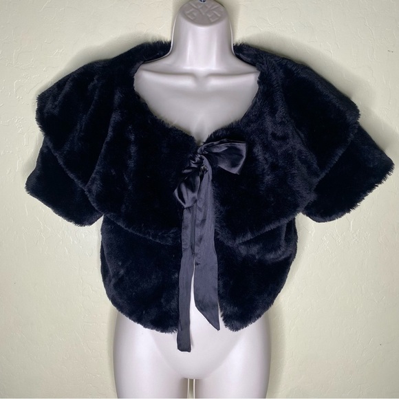 Elegant Black Faux Mink Fur Shrug Bolero by Park & Main Short Coat Size Medium M - Picture 10 of 11